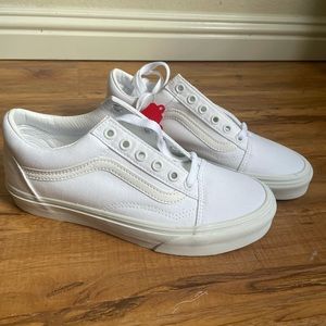 Vans Old SkoolTM Core Classics True White